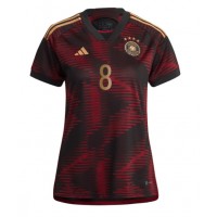 Koszulka piłkarska Niemcy Leon Goretzka #8 Strój wyjazdowy dla kobiety MŚ 2022 tanio Krótki Rękaw